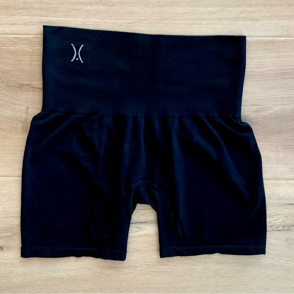 NWOT Yummie Black Shaping Boyshort Size L/XL